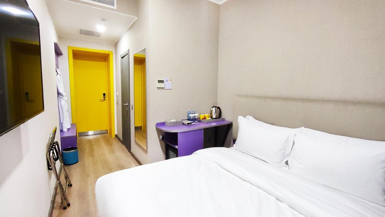 City Hotel Shymkent Eksteriør billede